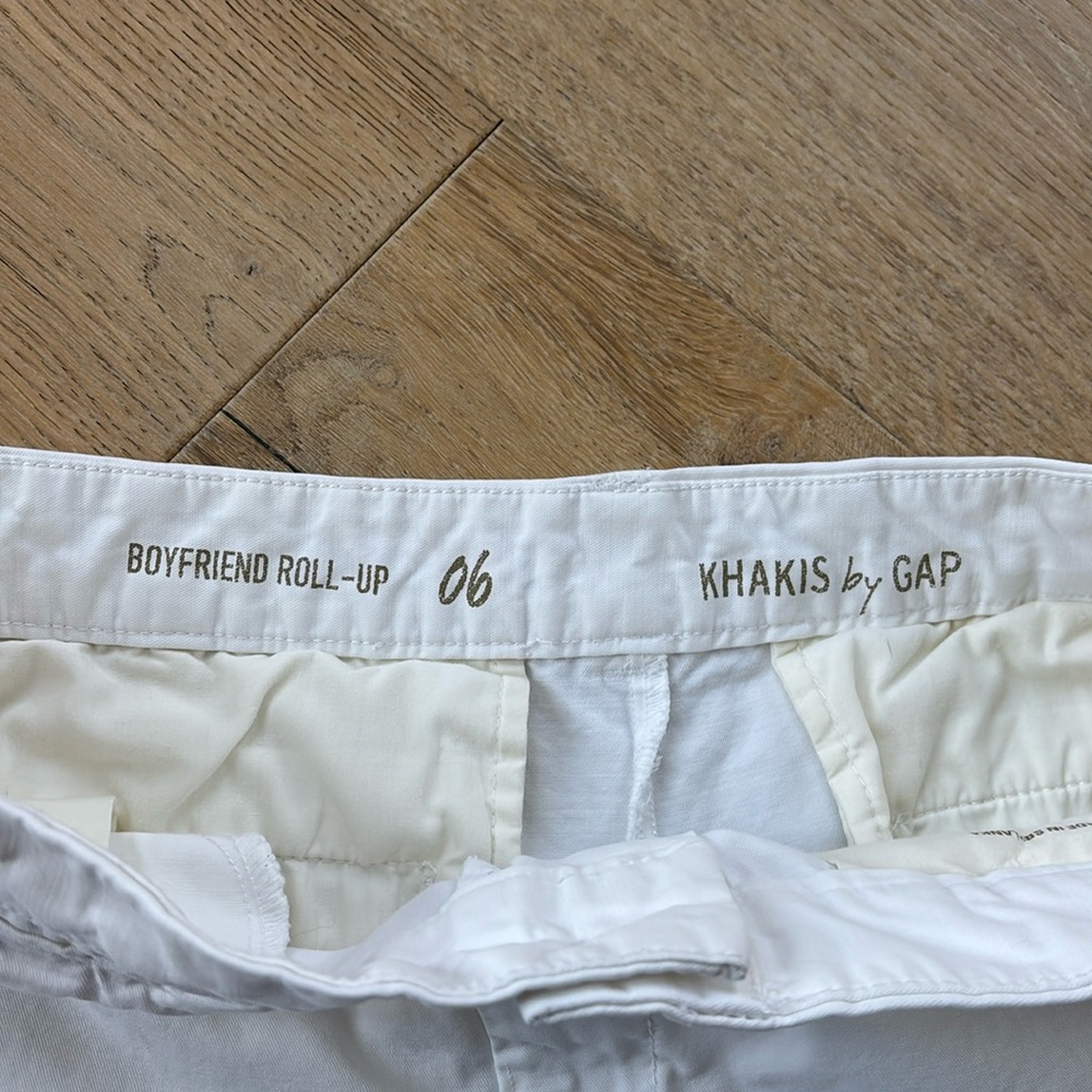 GAP Boyfriend Roll-Up Shorts Size 6 - Picture 4 of 5